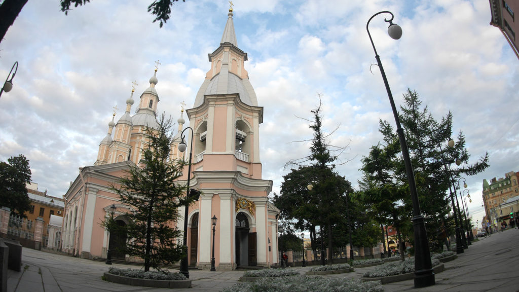 One of the many cute churches on our ways around the city