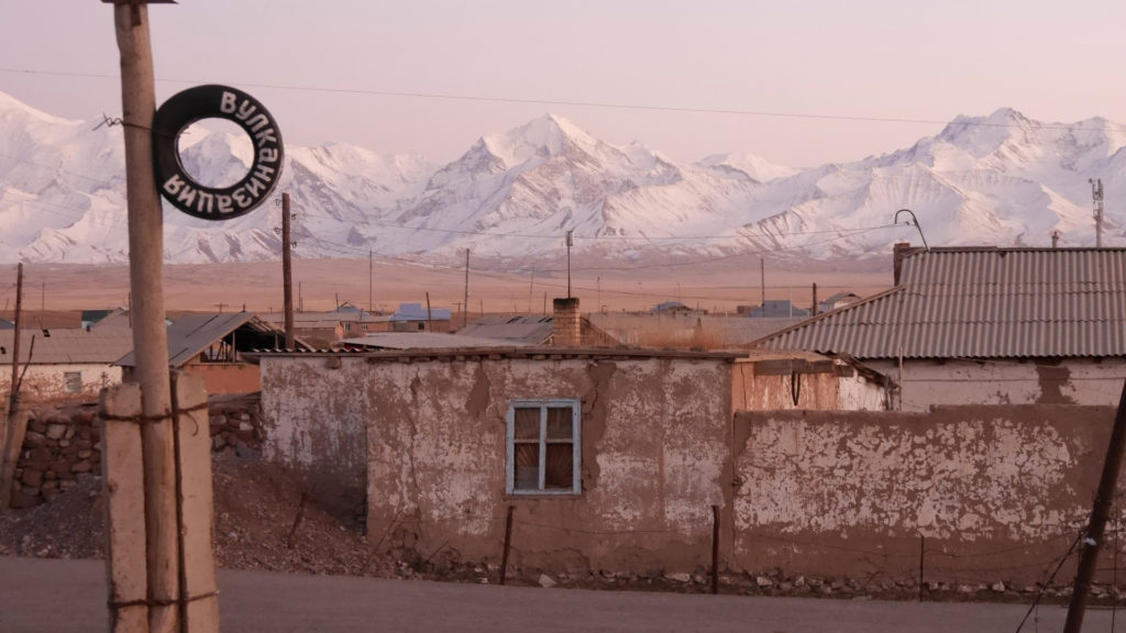 The village of Sary-Tash