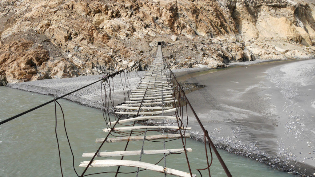 Die Passu Hängebrücke