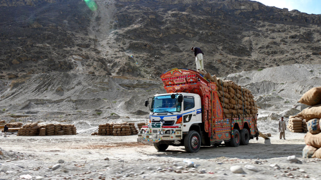 Am Weg nach Hopper Valley, sahen wir wieder einige toll bemalte Trucks