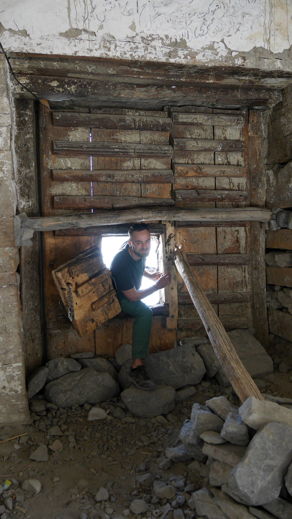 Crawling through the hobbit door