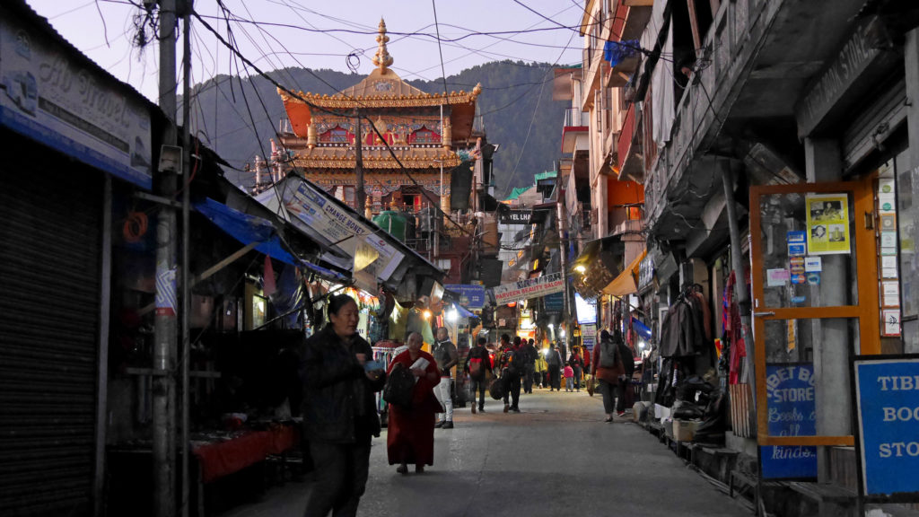 This is how it usually looks like at the streets of Mcleod Ganj...