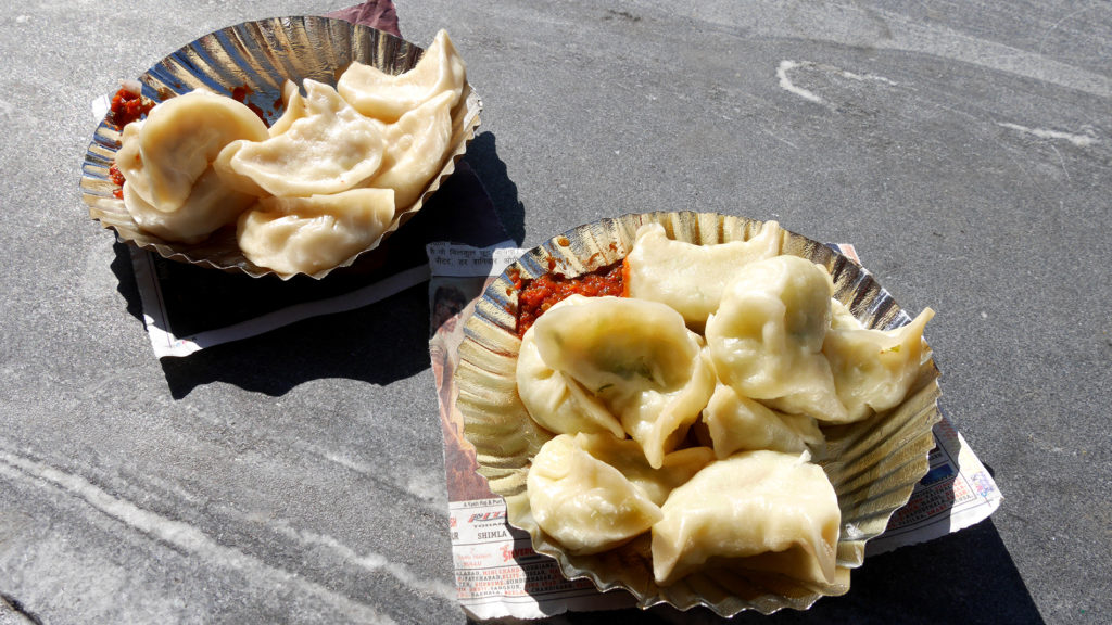 One portion of momos costs about 0,5€