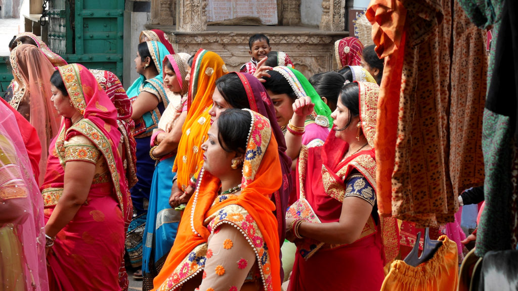 Gruppe indische Frauen in Pushkar