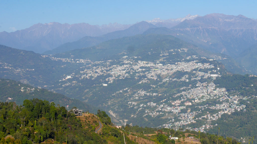 Gangtok vom Rumtek-Kloster aus gesehen