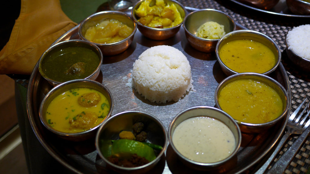 Vegetarisches Assam-Thali