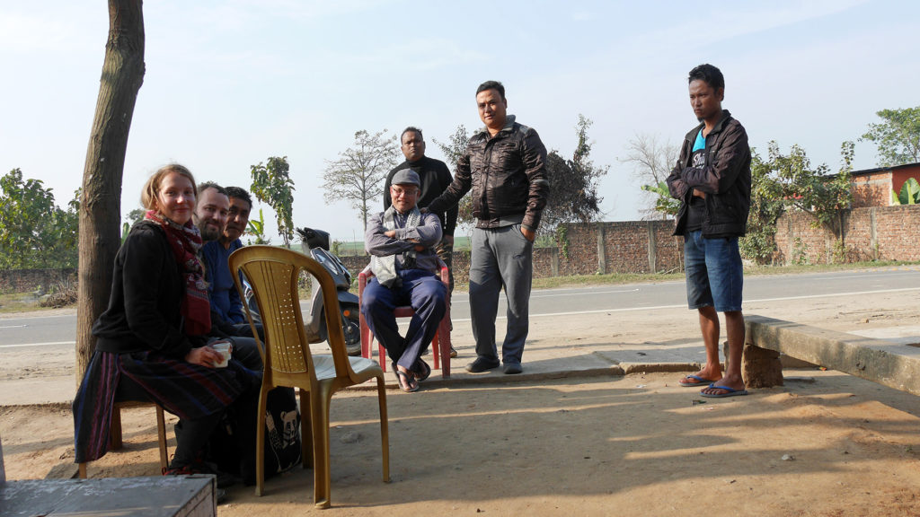 On our way back to Guwahati we had a stop by this small roadside shop. We had some chai and cookies with these friendly men and in the end they didn’t let us pay anything.