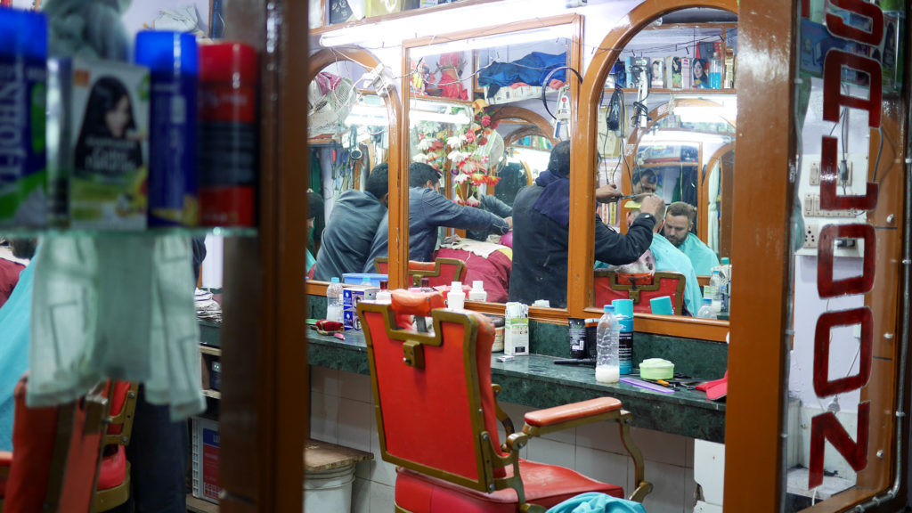 Besuch beim Friseur - eine weitere Kleinigkeit, die man auf Reisen wirklich zu schätzen lernt