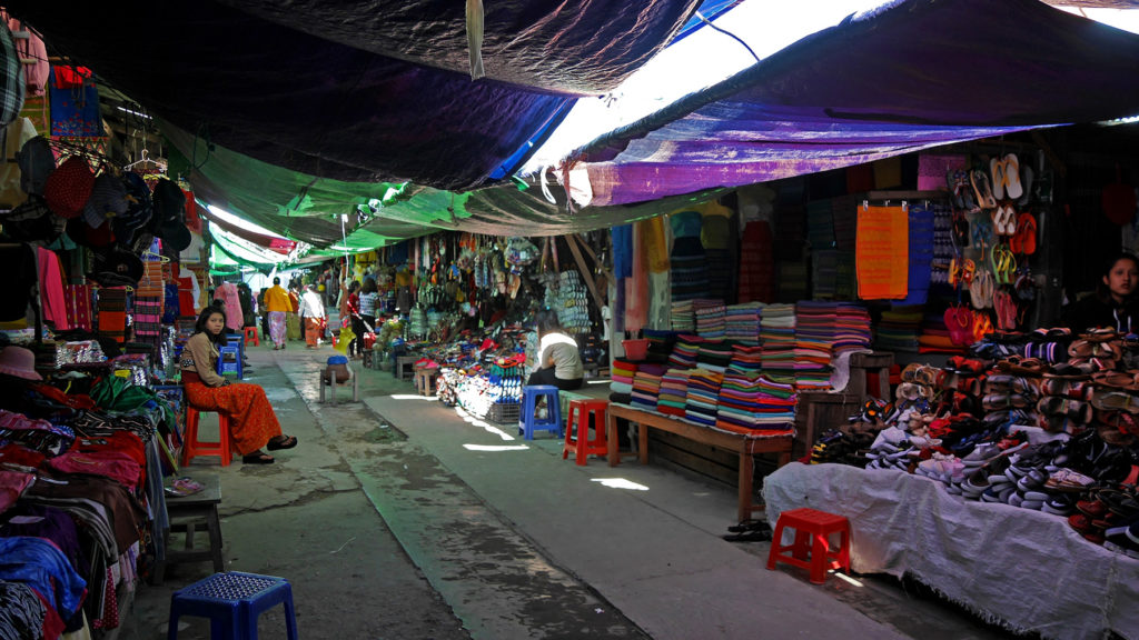 Der Mandalay-Basar in Kalay