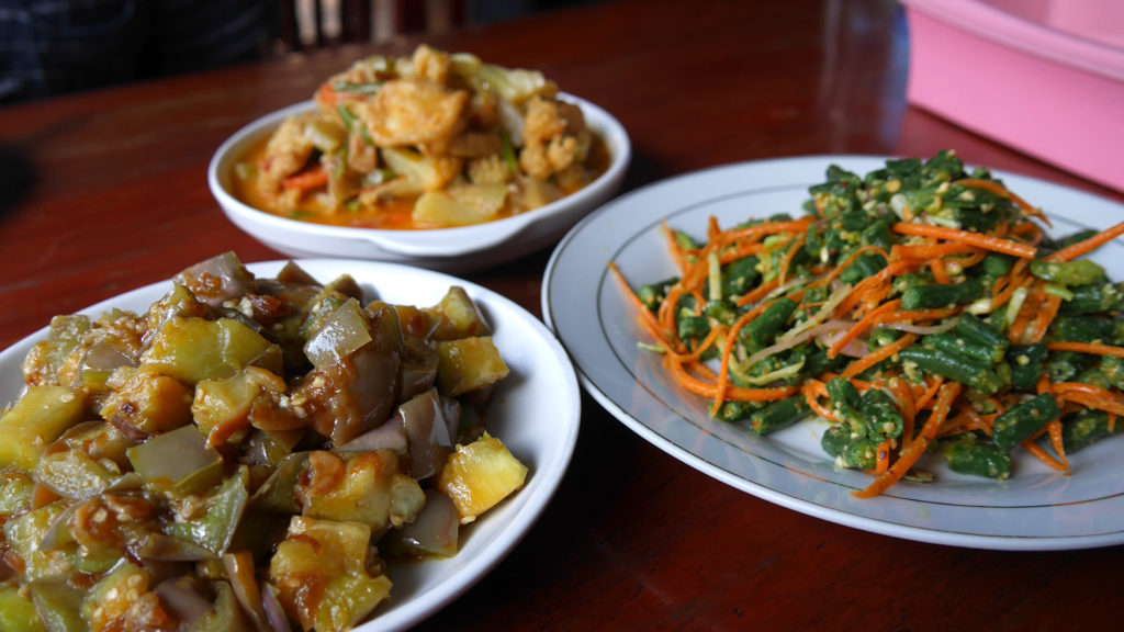 Curry, egglant and salad at Marie Min's