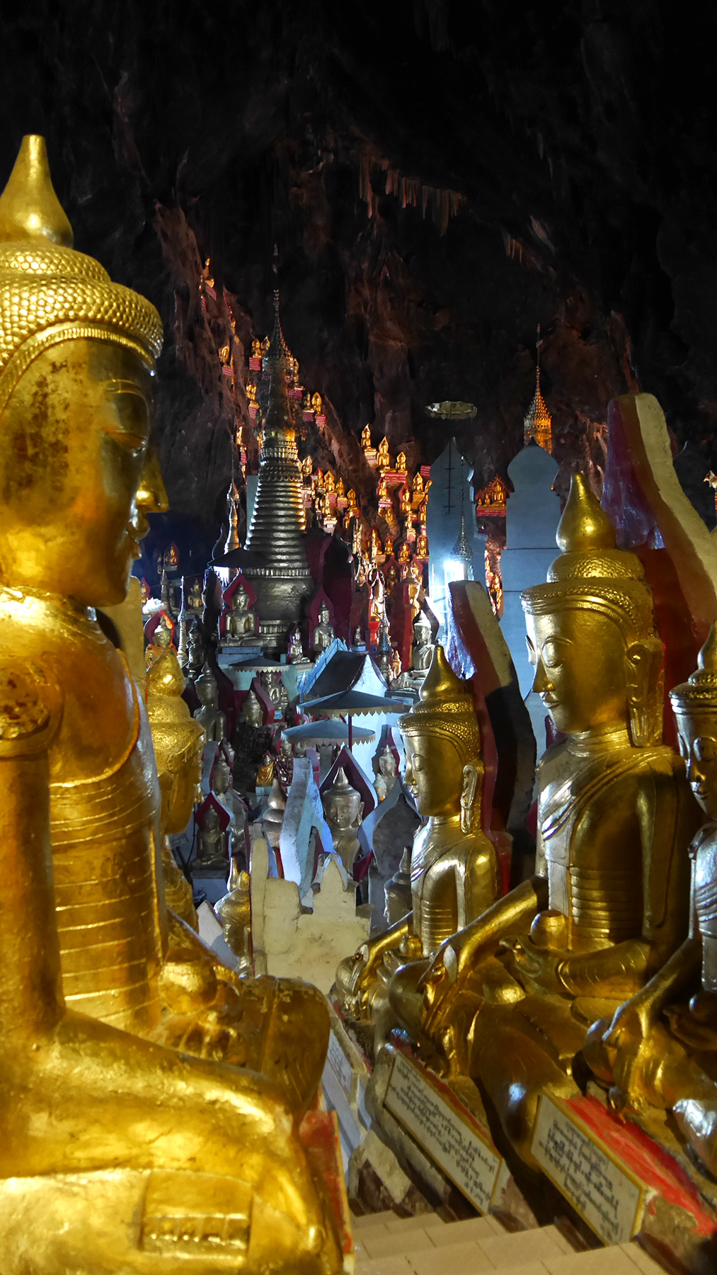 Thousands of Buddha statues inside the Pindaya Cave